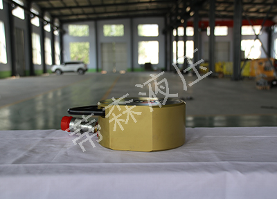 液压油缸
